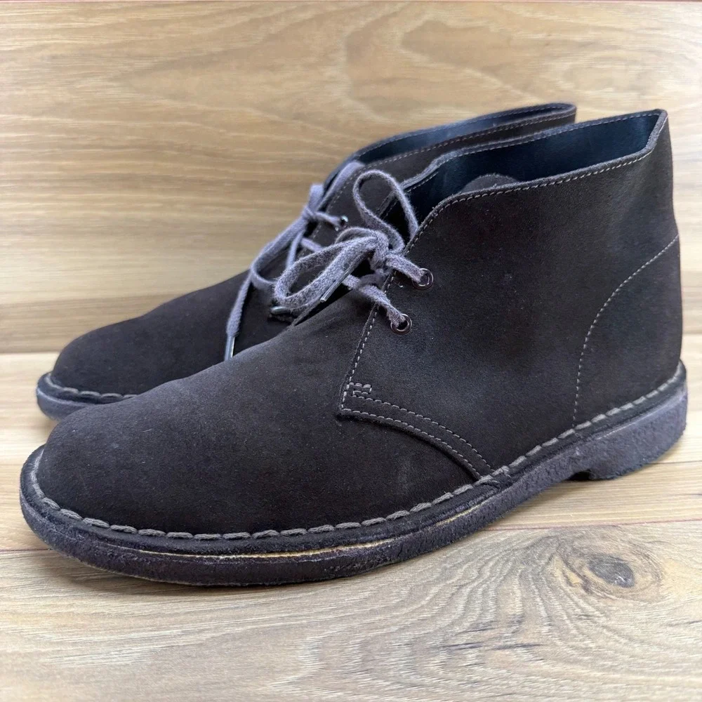 Clarks Originals Chukka Boot Mens 8.5 Dark Brown Suede Desert Minimalist Modern